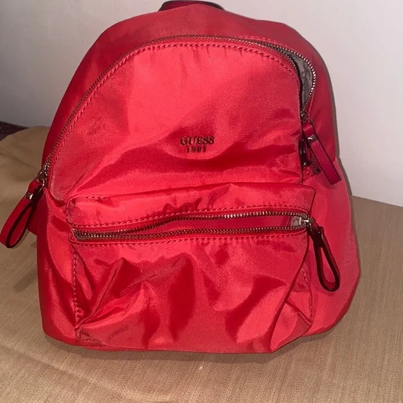 Guess BackPack - Picture 1 of 5